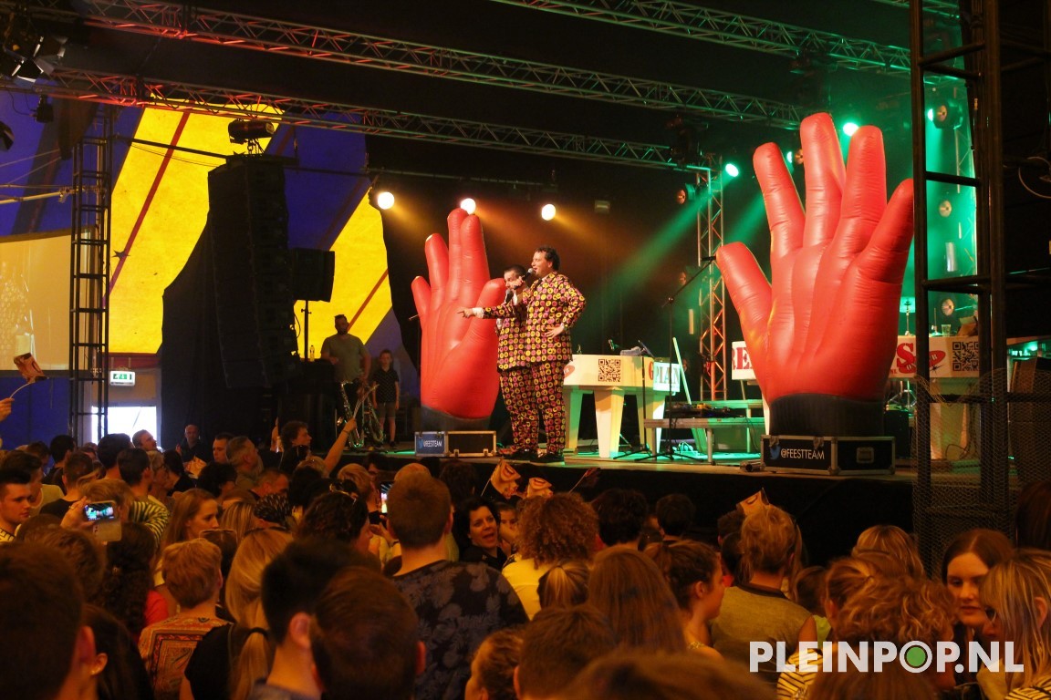 Feestteam        (3)